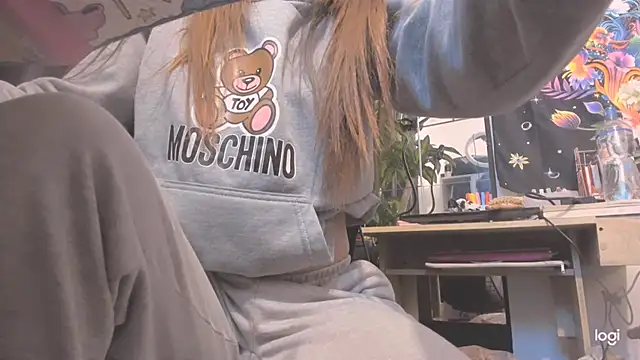 Snapshot of MYFAVOURITESTRAGER chatting on 21, 2, 2025 MYFAVOURITESTRAGER online show from 21, 2, 2025