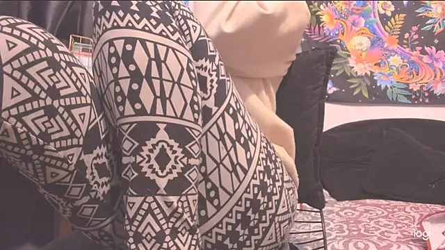 Snapshot of MYFAVOURITESTRAGER chatting on 18, 10, 2025 MYFAVOURITESTRAGER online show from 18, 10, 2025