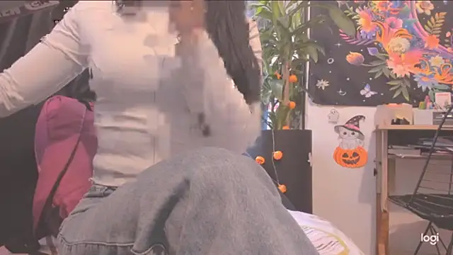 Snapshot of MYFAVOURITESTRAGER chatting on 28, 10, 2025 MYFAVOURITESTRAGER online show from 28, 10, 2025