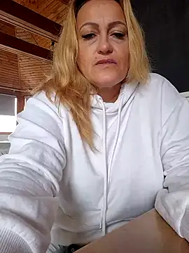 Snapshot of Isabellaa04 chatting on 11, 3, 2025 Isabellaa04 online show from 11, 3, 2025