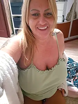 Snapshot of Isabellaa04 chatting on 23, 11, 2025 Isabellaa04 online show from 23, 11, 2025