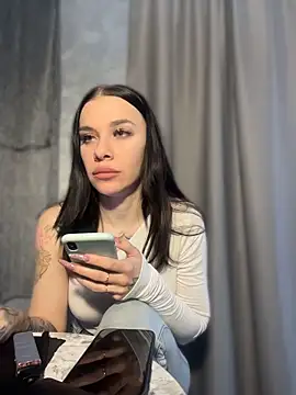 Queen of pain online show from 12, 4, 2026