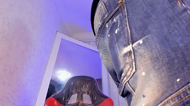 DominicSccott online show from 15, 10, 2025