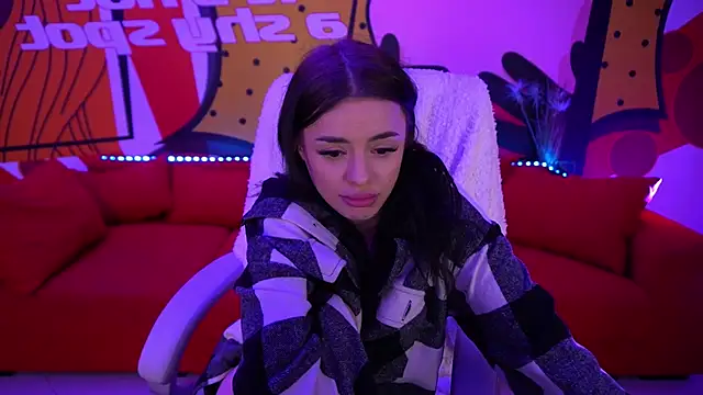 Snapshot of Daenerys_Daenn chatting on 4, 1, 2025 Daenerys Daenn online show from 4, 1, 2025