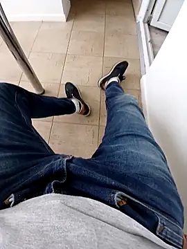 Snapshot of Adriandan1982 chatting on 27, 9, 2025 Adriandan1982 online show from 27, 9, 2025