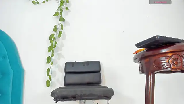 BunnyHotsx online show from 13, 12, 2024