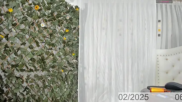 BunnyHotsx online show from 7, 2, 2025