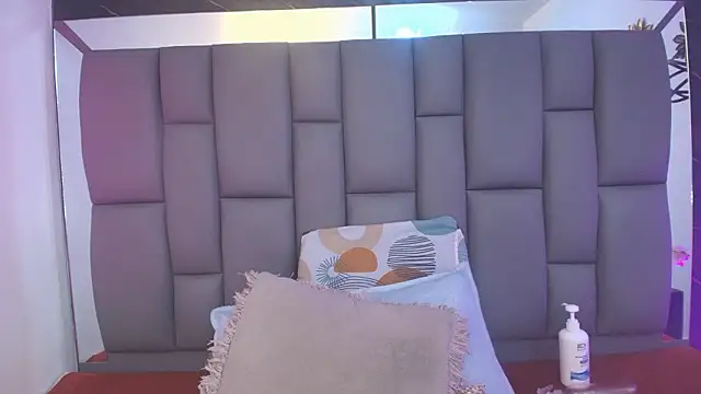  MiaBrown  online show from 17, 1, 2026