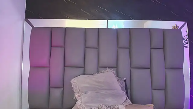  MiaBrown  online show from 10, 3, 2026