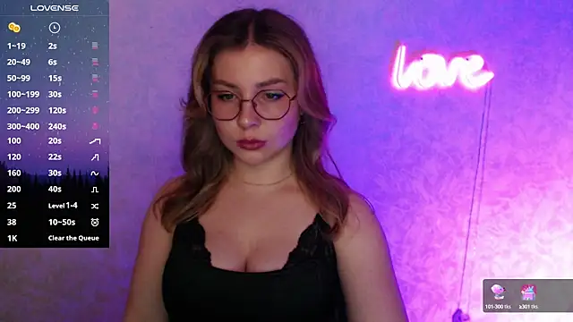 Snapshot of Leah_Reed chatting on 24, 2, 2025 Leah Reed online show from 24, 2, 2025