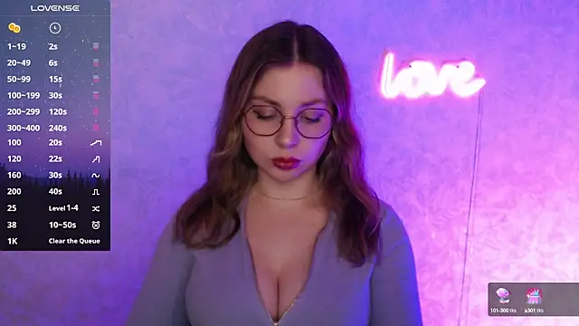 Snapshot of Leah_Reed chatting on 18, 3, 2025 Leah Reed online show from 18, 3, 2025