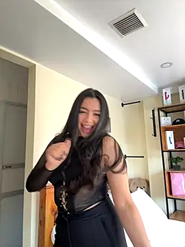 Nicollemays online show from 22, 9, 2025