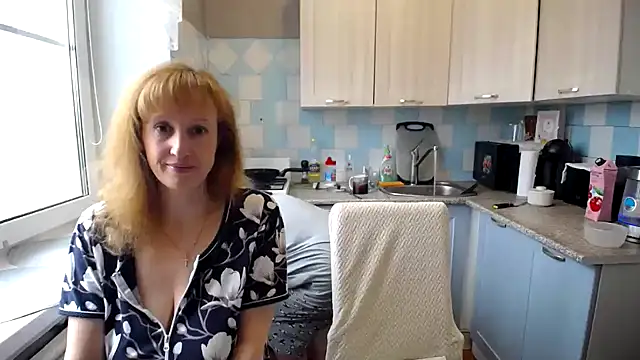 Snapshot of DonnaMagdalena chatting on 2, 10, 2025 DonnaMagdalena online show from 2, 10, 2025