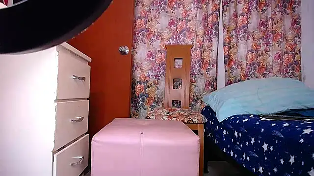 Snapshot of yselahot chatting on 26, 2, 2025 yselahot online show from 26, 2, 2025