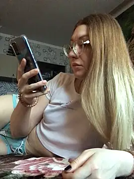 Snapshot of _Sweet_Love_ chatting on 4, 2, 2025 Sweet Love online show from 4, 2, 2025