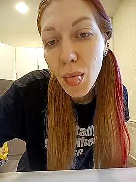  Sweet Love  online show from 25, 10, 2025