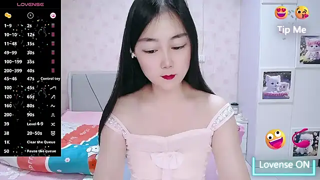 Elvira baby online show from 8, 4, 2026