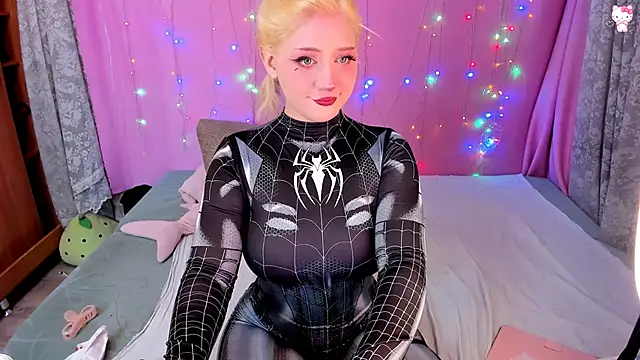 LucySugarMilk online show from 4, 1, 2025