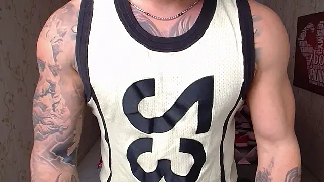 Snapshot of DuncanStone chatting on 17, 12, 2024 DuncanStone online show from 17, 12, 2024