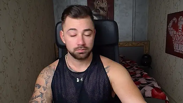 Snapshot of DuncanStone chatting on 18, 12, 2024 DuncanStone online show from 18, 12, 2024