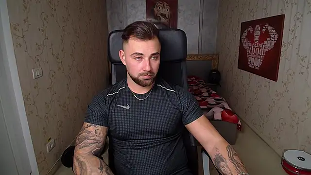 Snapshot of DuncanStone chatting on 20, 12, 2024 DuncanStone online show from 20, 12, 2024