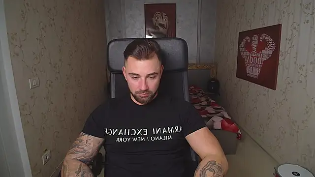 Snapshot of DuncanStone chatting on 22, 12, 2024 DuncanStone online show from 22, 12, 2024