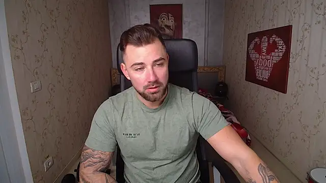 Snapshot of DuncanStone chatting on 23, 12, 2024 DuncanStone online show from 23, 12, 2024