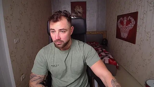 Snapshot of DuncanStone chatting on 24, 12, 2024 DuncanStone online show from 24, 12, 2024