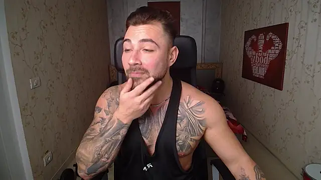 Snapshot of DuncanStone chatting on 25, 12, 2024 DuncanStone online show from 25, 12, 2024