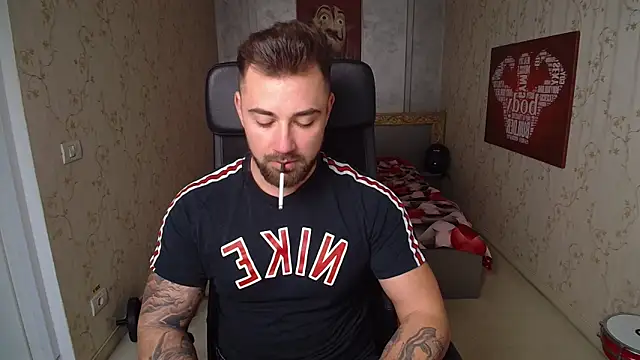 Snapshot of DuncanStone chatting on 26, 12, 2024 DuncanStone online show from 26, 12, 2024