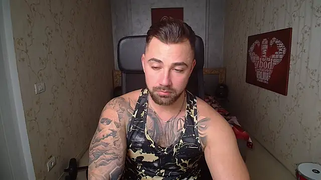 Snapshot of DuncanStone chatting on 3, 1, 2025 DuncanStone online show from 3, 1, 2025