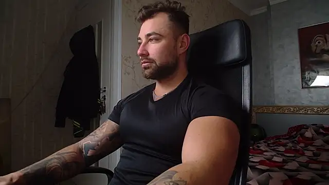 Snapshot of DuncanStone chatting on 6, 1, 2025 DuncanStone online show from 6, 1, 2025