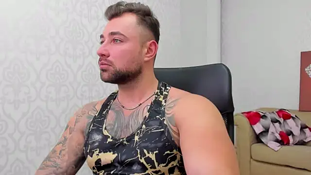 Snapshot of DuncanStone chatting on 14, 1, 2025 DuncanStone online show from 14, 1, 2025