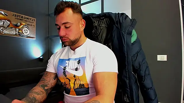 Snapshot of DuncanStone chatting on 11, 2, 2025 DuncanStone online show from 11, 2, 2025