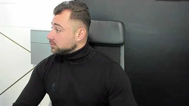 Snapshot of DuncanStone chatting on 19, 2, 2025 DuncanStone online show from 19, 2, 2025