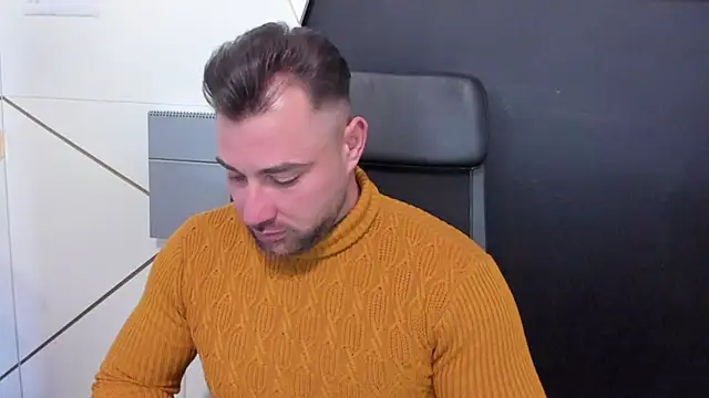 Snapshot of DuncanStone chatting on 21, 2, 2025 DuncanStone online show from 21, 2, 2025