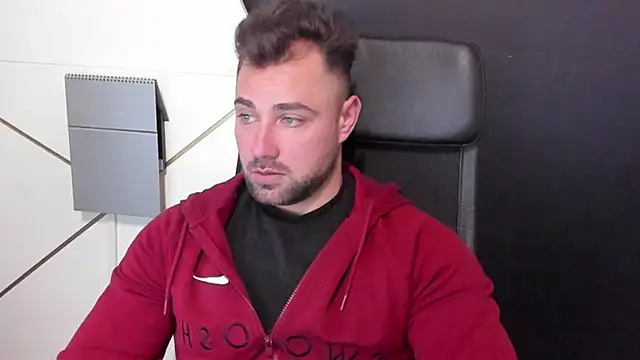 Snapshot of DuncanStone chatting on 24, 2, 2025 DuncanStone online show from 24, 2, 2025