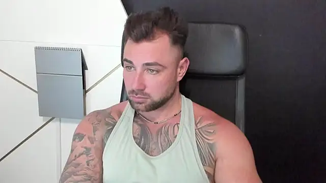 Snapshot of DuncanStone chatting on 3, 3, 2025 DuncanStone online show from 3, 3, 2025