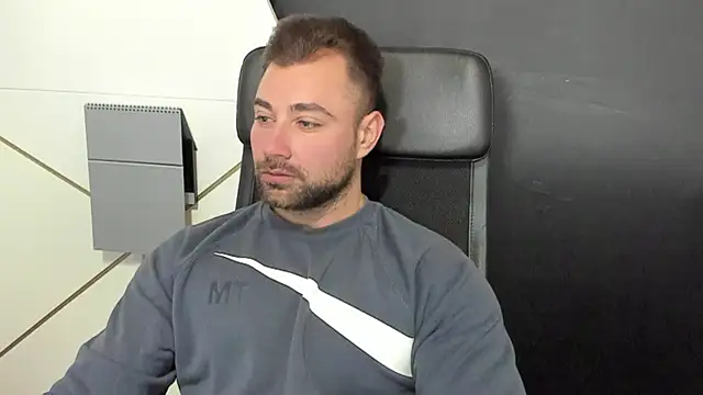 Snapshot of DuncanStone chatting on 16, 3, 2025 DuncanStone online show from 16, 3, 2025