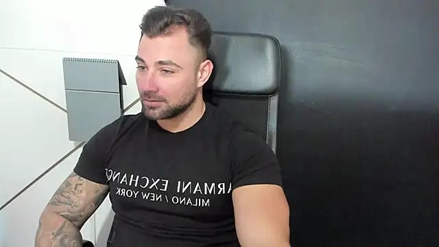 Snapshot of DuncanStone chatting on 23, 3, 2025 DuncanStone online show from 23, 3, 2025