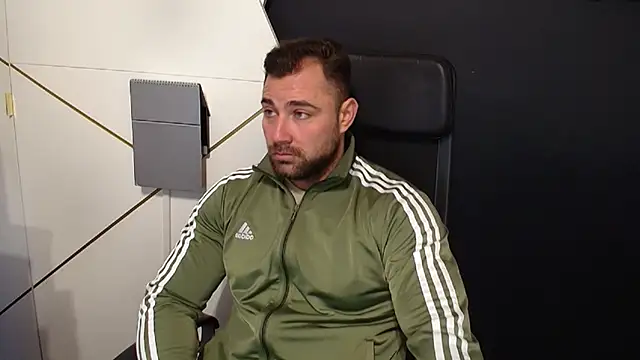 Snapshot of DuncanStone chatting on 23, 9, 2025 DuncanStone online show from 23, 9, 2025