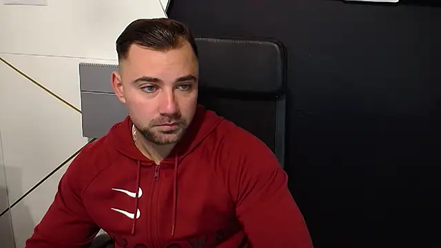 Snapshot of DuncanStone chatting on 27, 9, 2025 DuncanStone online show from 27, 9, 2025