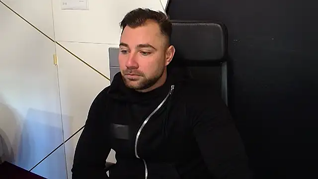 Snapshot of DuncanStone chatting on 28, 9, 2025 DuncanStone online show from 28, 9, 2025