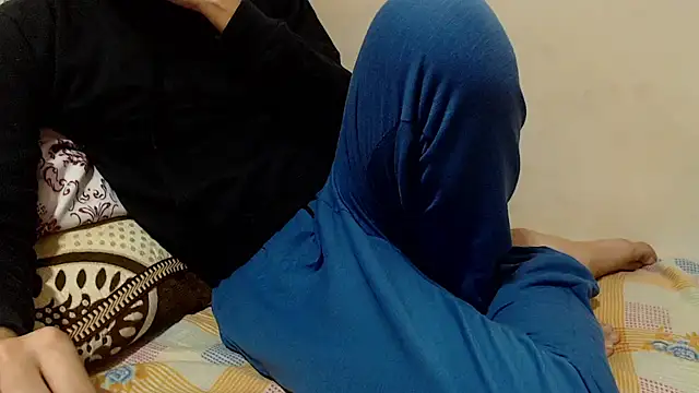 Snapshot of Alexdelarge323 chatting on 14, 11, 2025 Alexdelarge323 online show from 14, 11, 2025