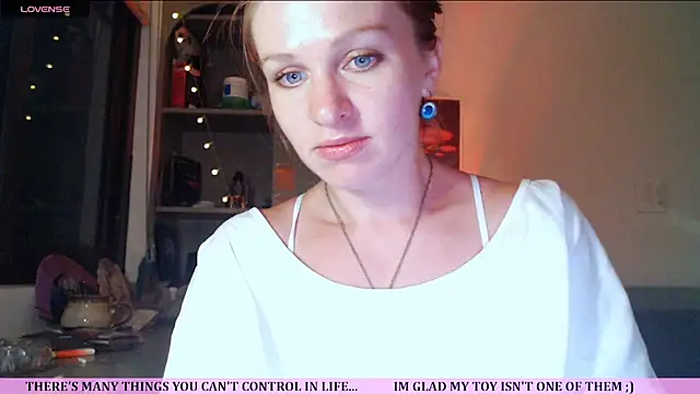 Cassie Wild online show from 16, 7, 2026