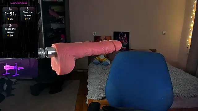 Cherry  Girl online show from 3, 11, 2025