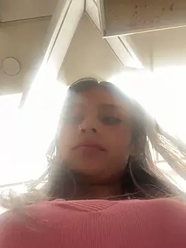 Tiffanysurez  online show from 21, 10, 2025