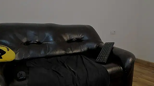 Snapshot of KingMalcom chatting on 23, 4, 2026 KingMalcom online show from 23, 4, 2026