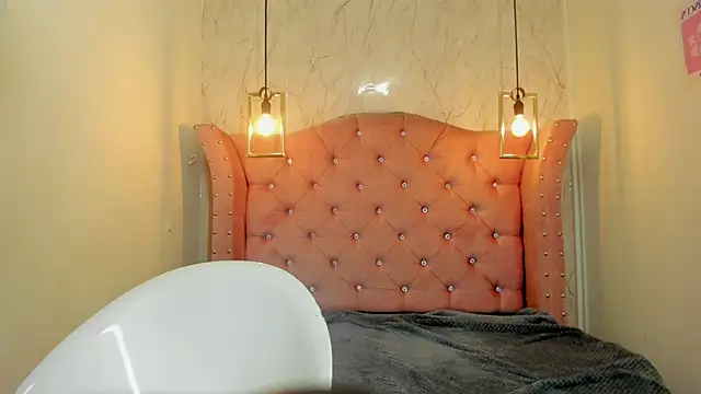 nalalye cruzz  online show from 1, 10, 2025