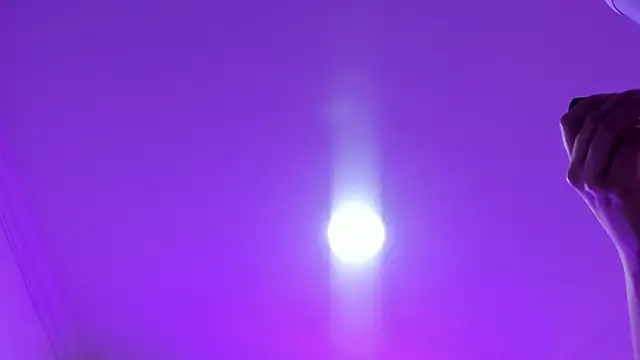 nalalye cruzz  online show from 3, 12, 2025